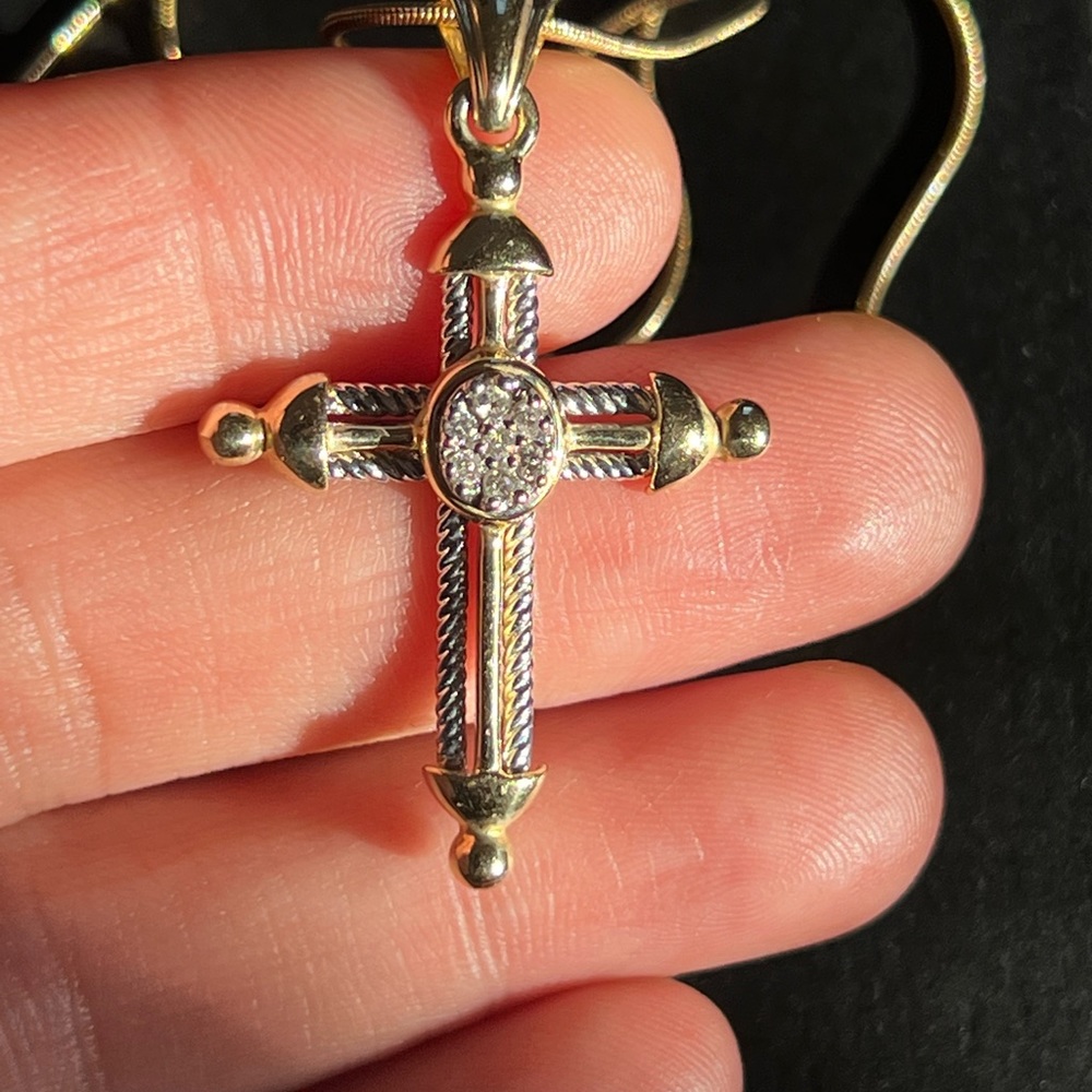 14k gold Diamond Cross snake chain necklace -New with tags! - Picture 2 of 15